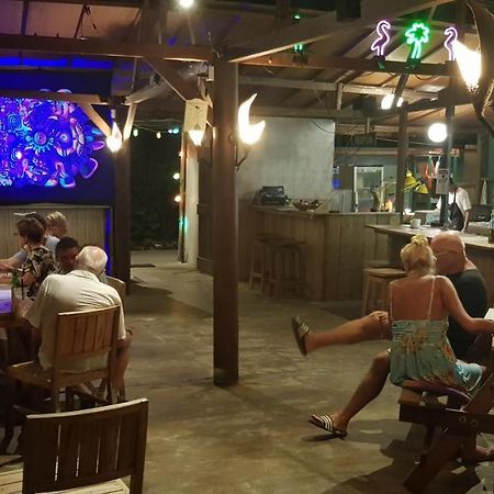 Adeng-Adeng Bungalows Gili Meno Exteriör bild