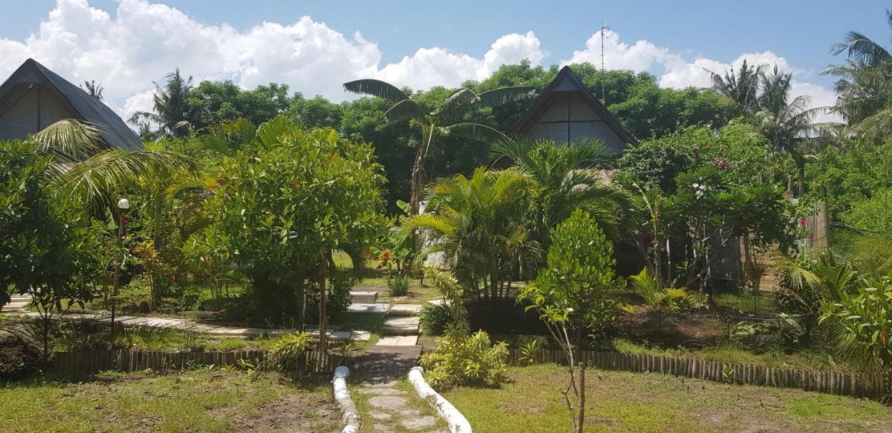Adeng-Adeng Bungalows Gili Meno Exteriör bild